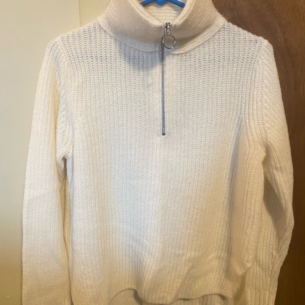 Gap Women’s Sweater Small NWT